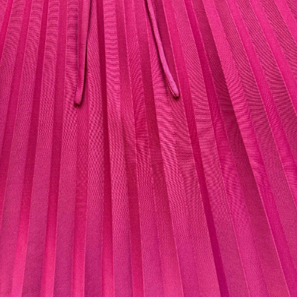 The Most Stunning Burgundy Vintage 70s Pleated Dress - Picture 7 of 13